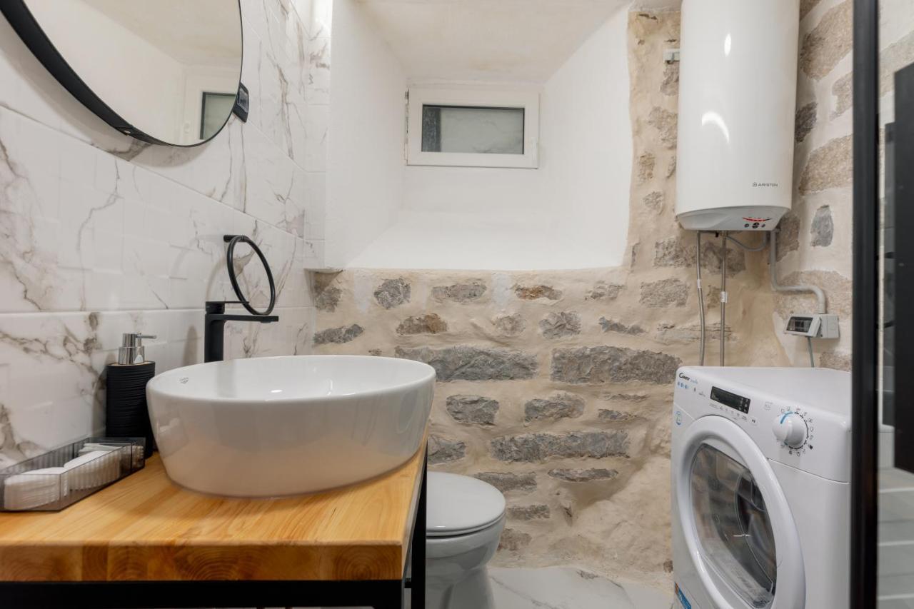 Quince&Sparkle Apartments Old Town קוטור מראה חיצוני תמונה