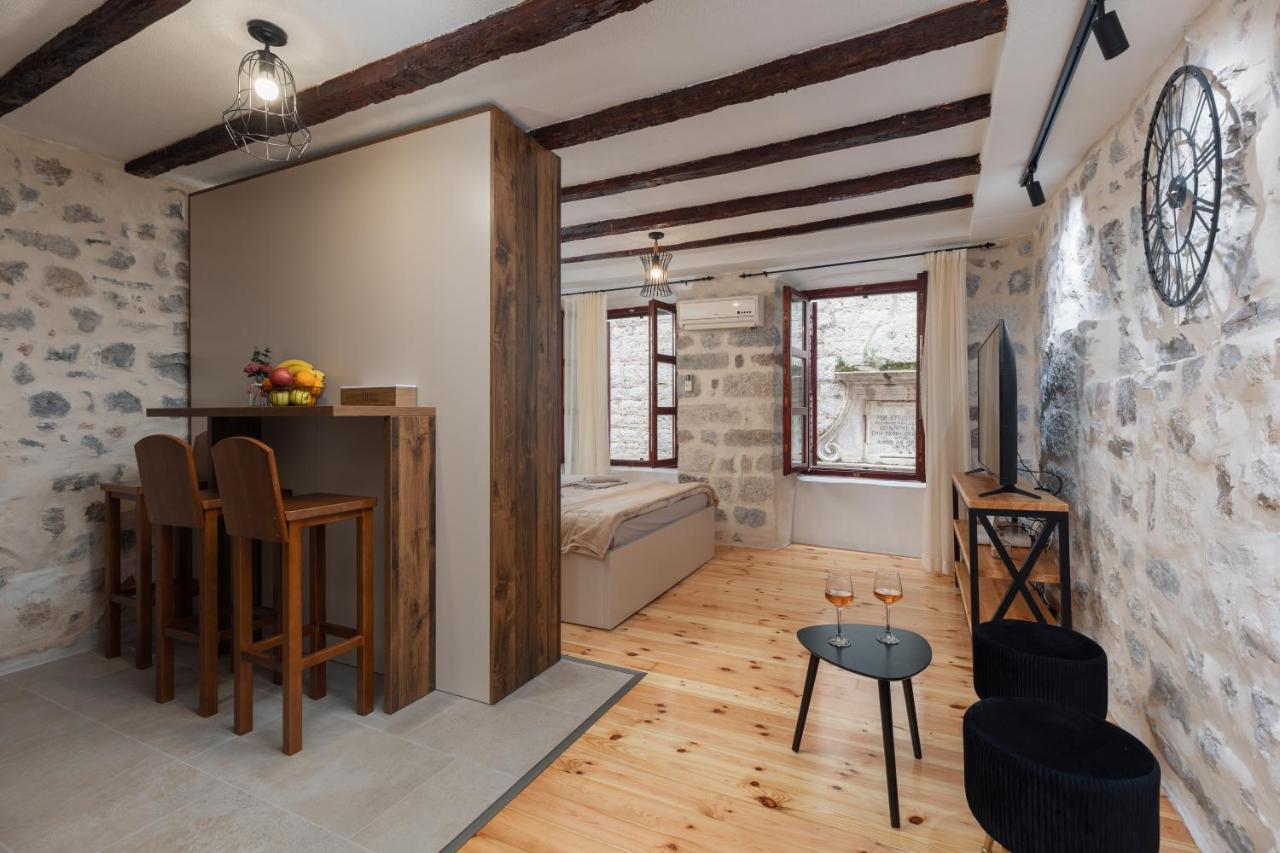 Quince&Sparkle Apartments Old Town קוטור מראה חיצוני תמונה