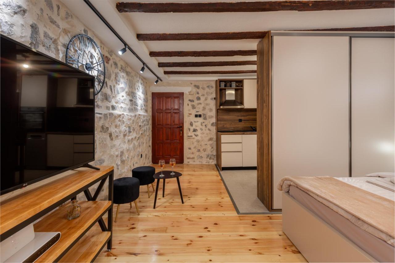 Quince&Sparkle Apartments Old Town קוטור מראה חיצוני תמונה